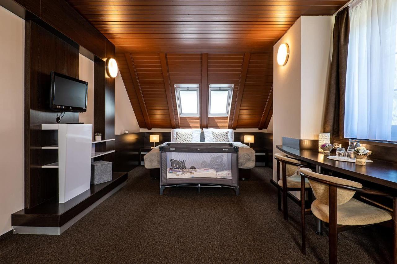 Wellness Hotel Pod Kycmolem Horní Lomná 外观 照片