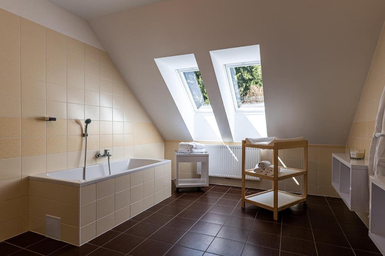 Wellness Hotel Pod Kycmolem Horní Lomná 外观 照片