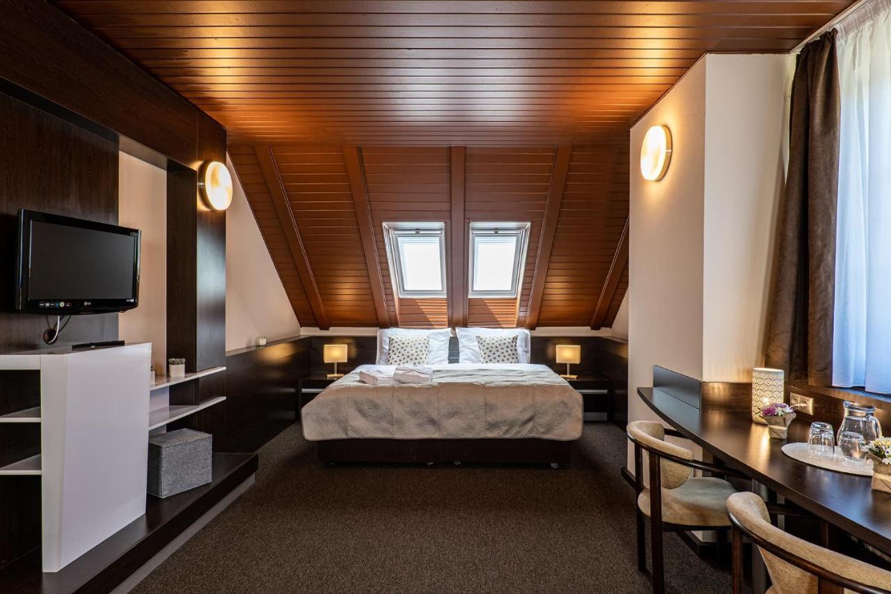 Wellness Hotel Pod Kycmolem Horní Lomná 外观 照片