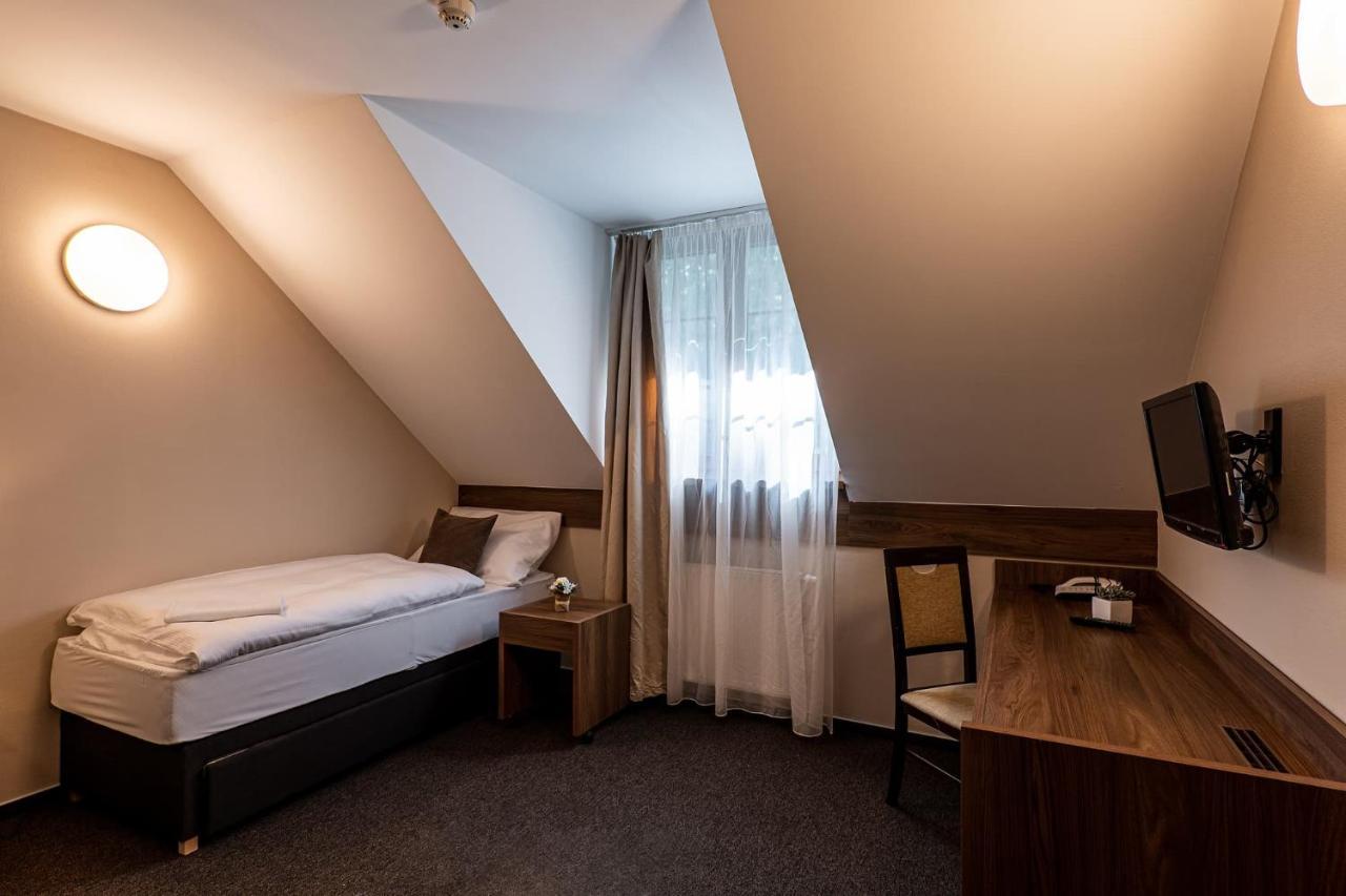Wellness Hotel Pod Kycmolem Horní Lomná 外观 照片
