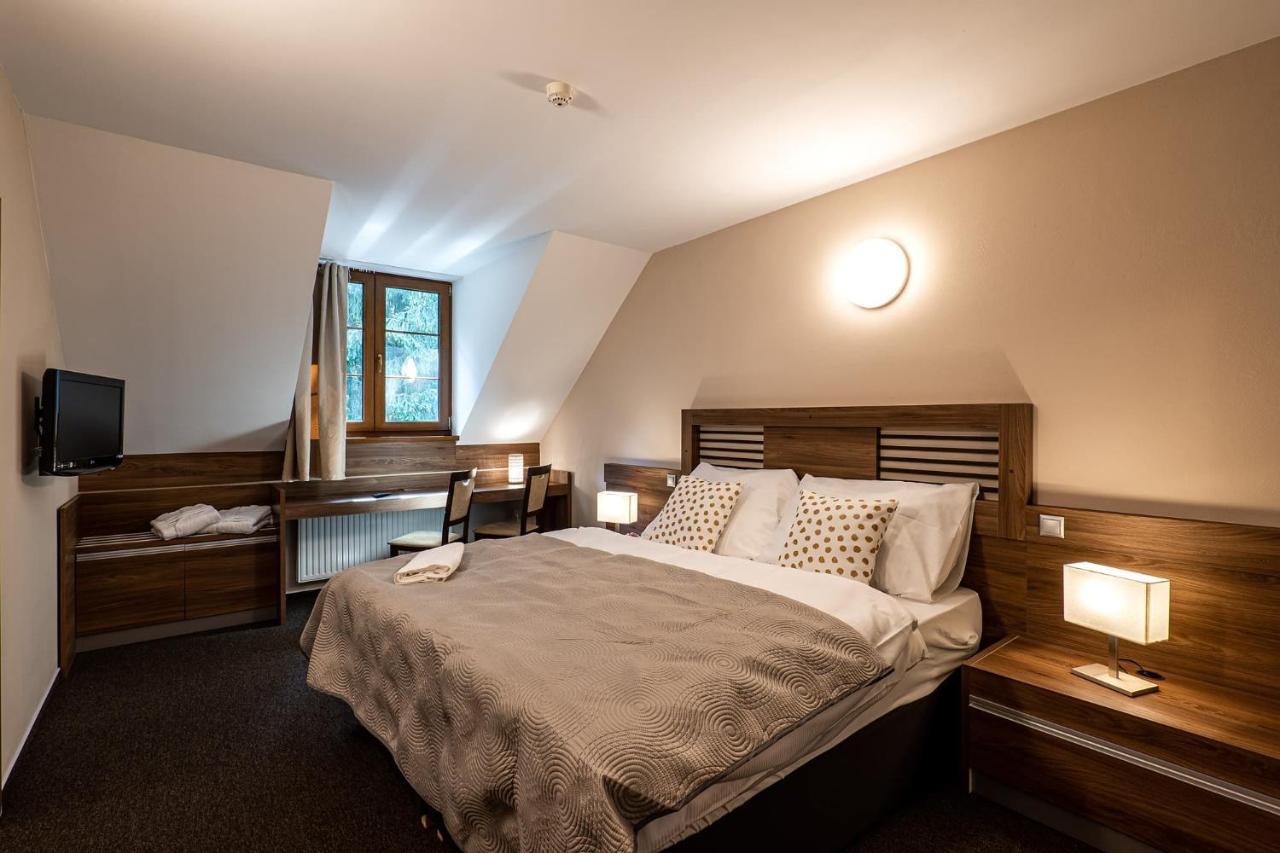 Wellness Hotel Pod Kycmolem Horní Lomná 外观 照片